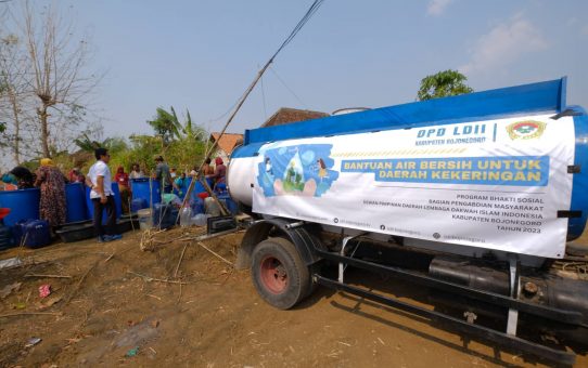 LDII Bojonegoro Berbagi Air Bersih, Dampak Kekeringan